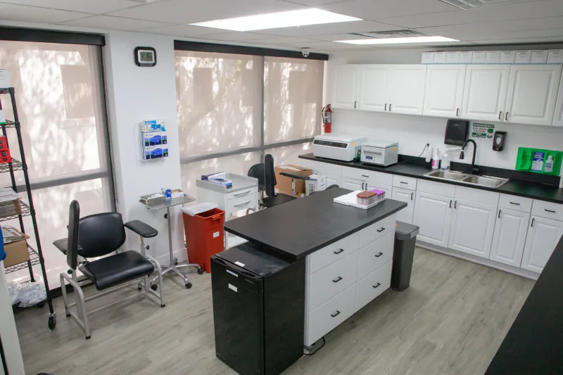 Laboratory workspaces and equipment at Entrust